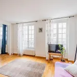 Cosy 1Bd Apartment L\'Ile Saint-Louis River Banks
